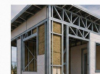 Galvanised steel structure being assembled on a Nöma construction site